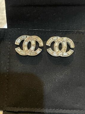 CHANEL CC baguette cut Crystal Clip Earrings